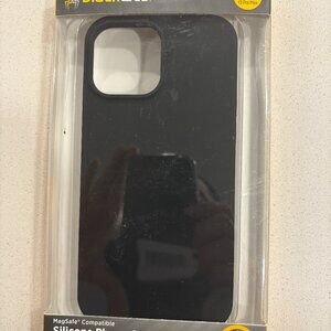 IPHONE 12 / 13 PRO MAX SILICONE CASE PROTECTOR